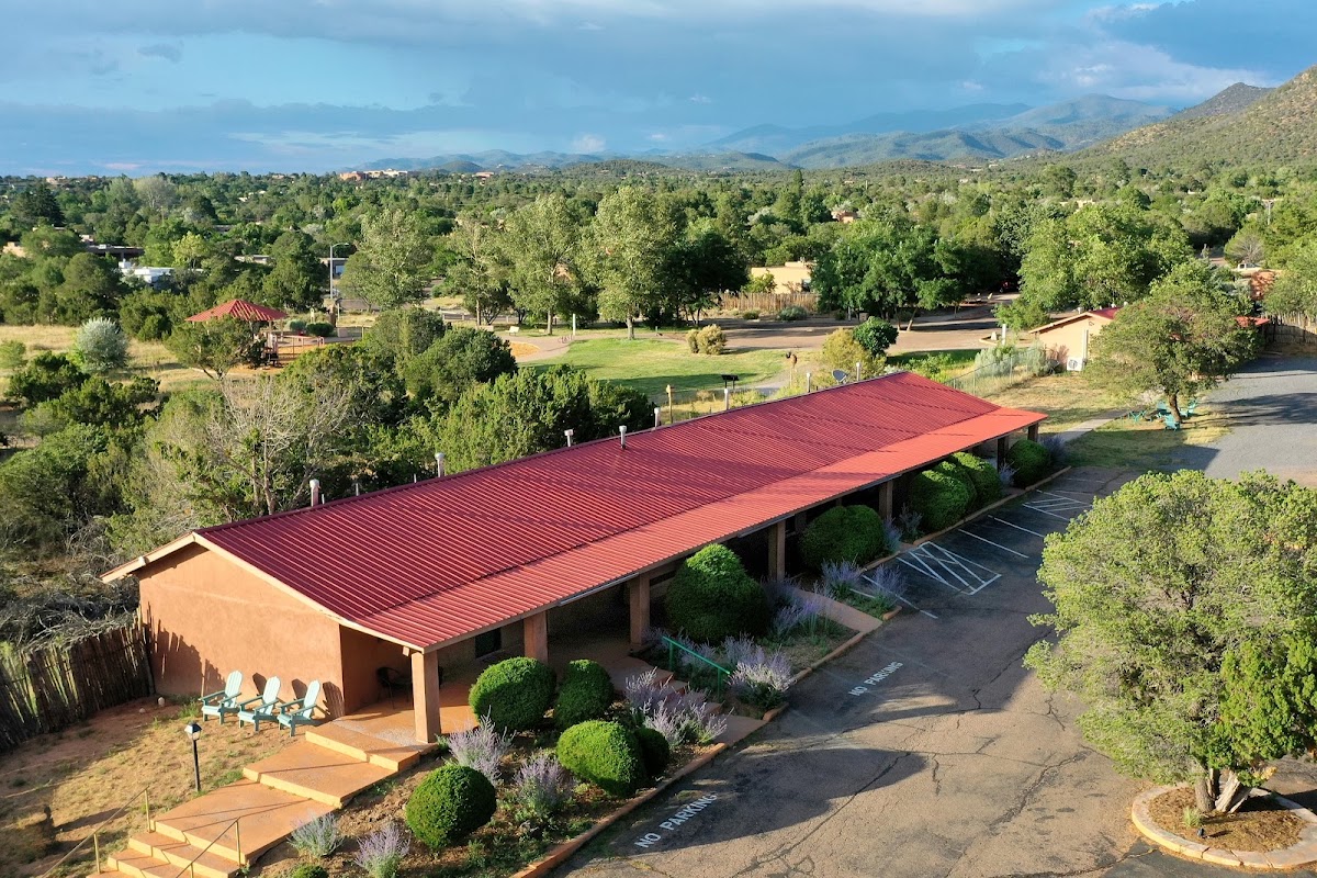 Pecos Trail Inn