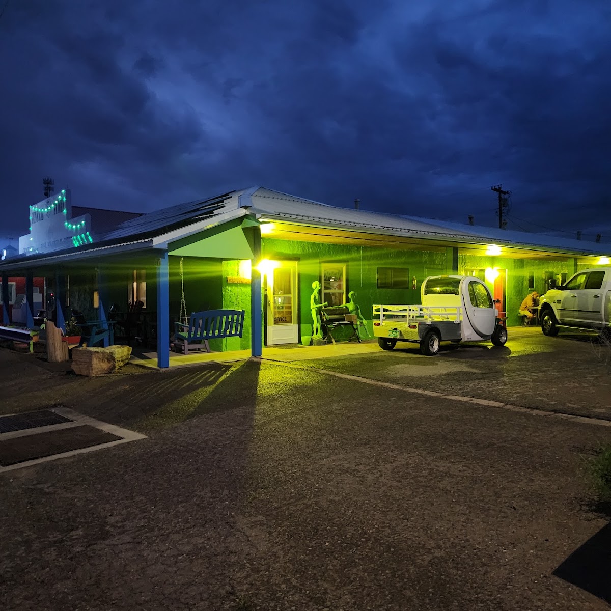 Corona Motel: Themed Rooms