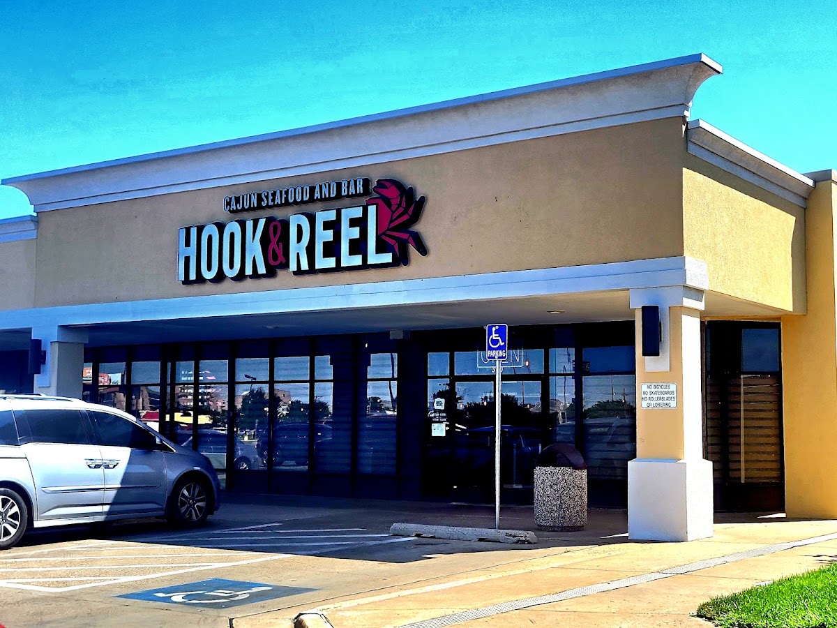 Hook & Reel Cajun Seafood & Bar