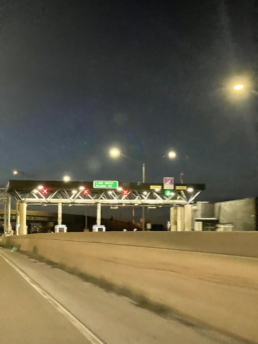 Illinois Tollway Plaza 43 Westbound