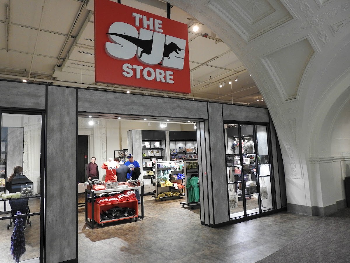 Field Museum Store