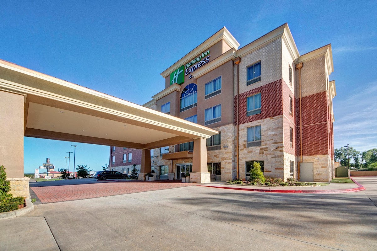 Holiday Inn Express & Suites Oklahoma City North by IHG
